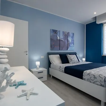 Apartment Blue 2510 A Away From