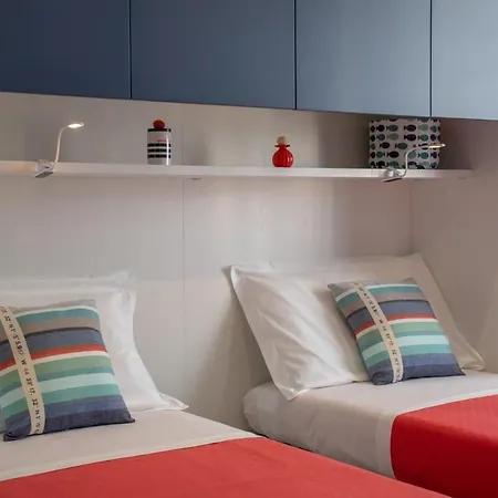 Apartment Blue 2510 A Away From