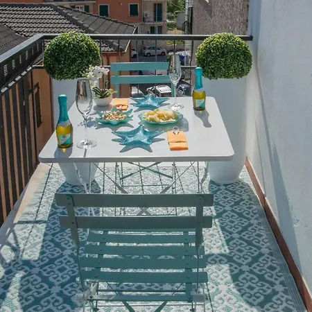 Apartment Blue 2510 A Away From Albissola Marina