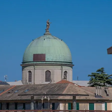 Blue 2510 A Away From شقة *