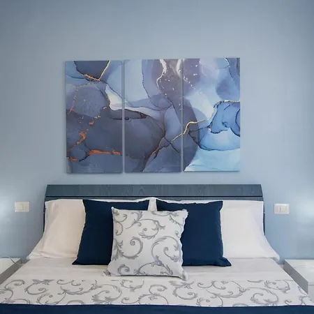 Blue 2510 A Away From * ألبيسولا مارينا