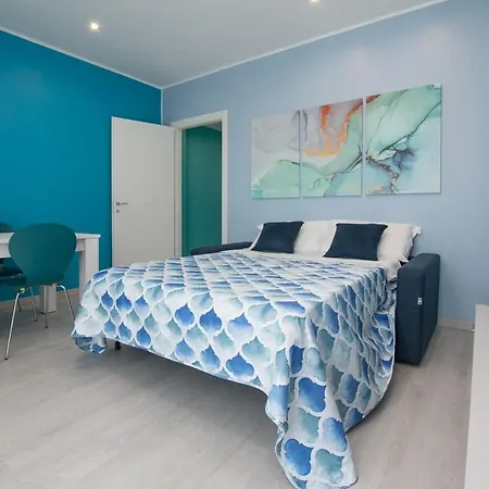 Blue 2510 A Away From شقة