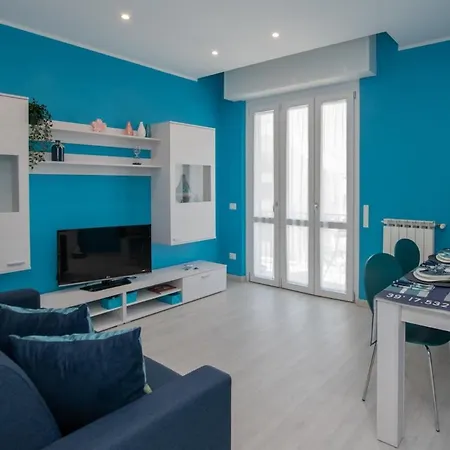 Blue 2510 A Away From Apartament *